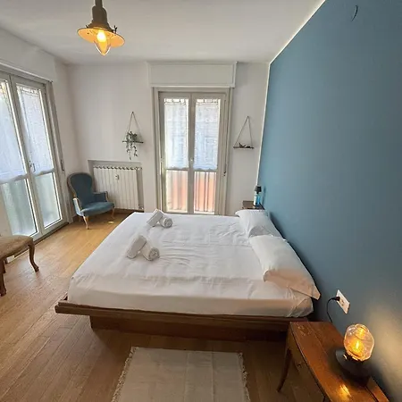 Urban Joy Apartment *